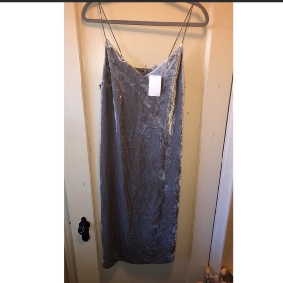 Dresses & Skirts - H&M dress - new with Tags